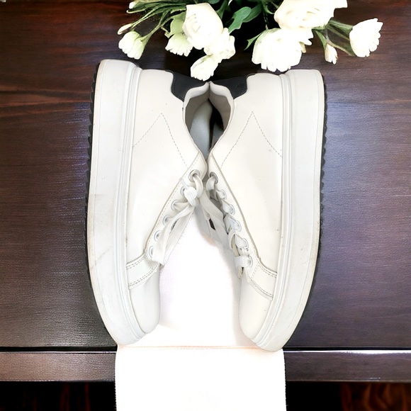 Women’s Madden Girl white sneakers - Picture 3 of 6